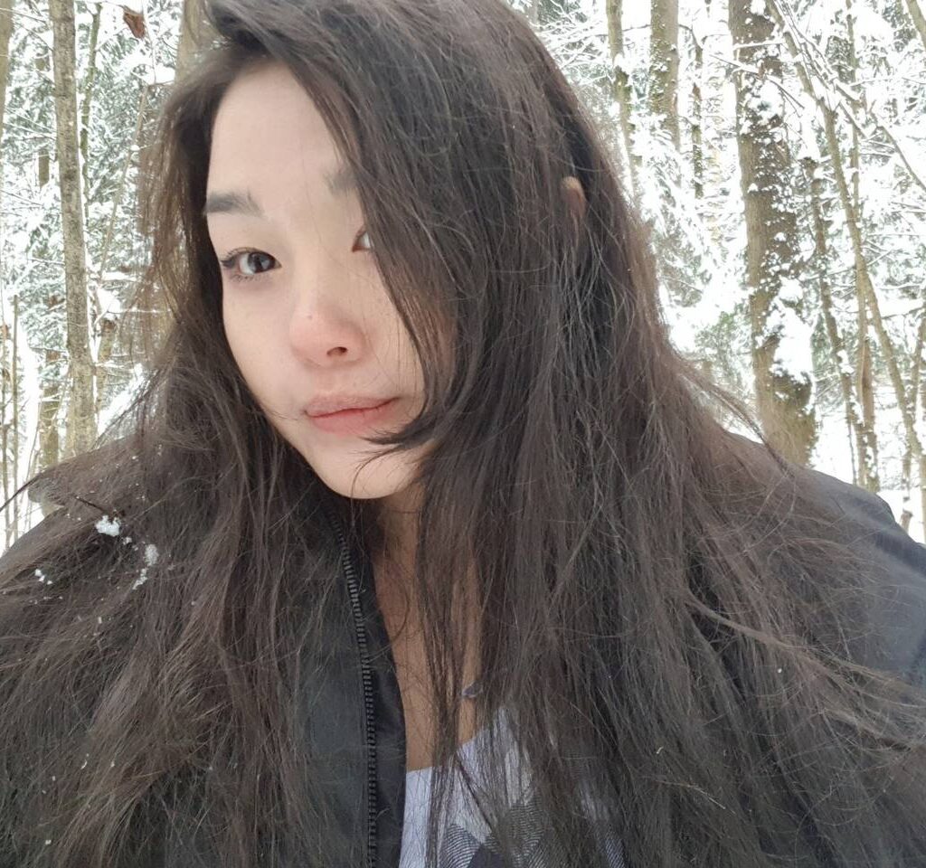 Александра Ли